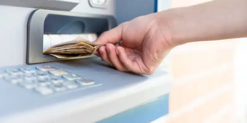 Những lưu ý để rút tiền 8S không bị gián đoạn